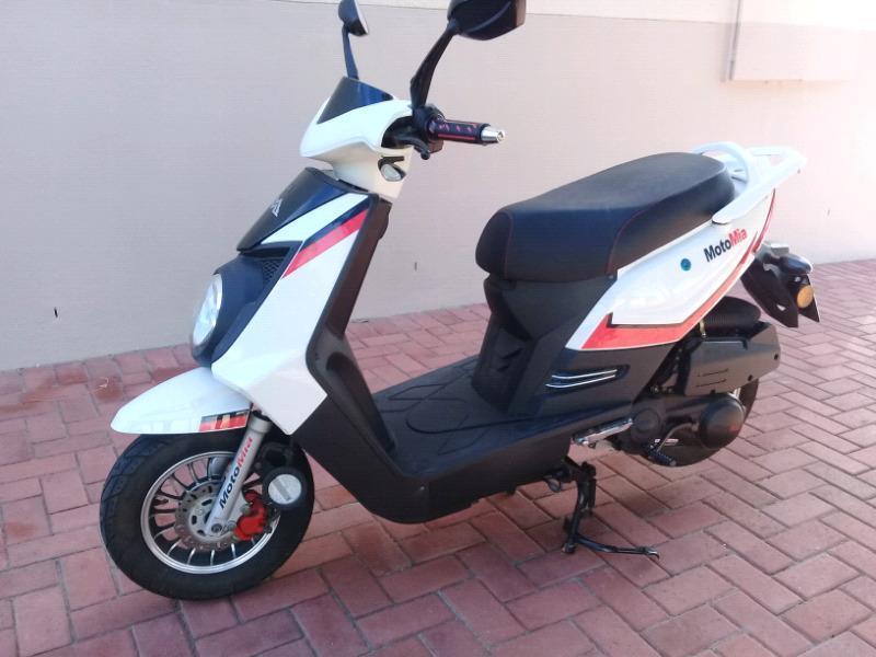 2014 Motomia Beretta in excellent condition, only 334 Km's