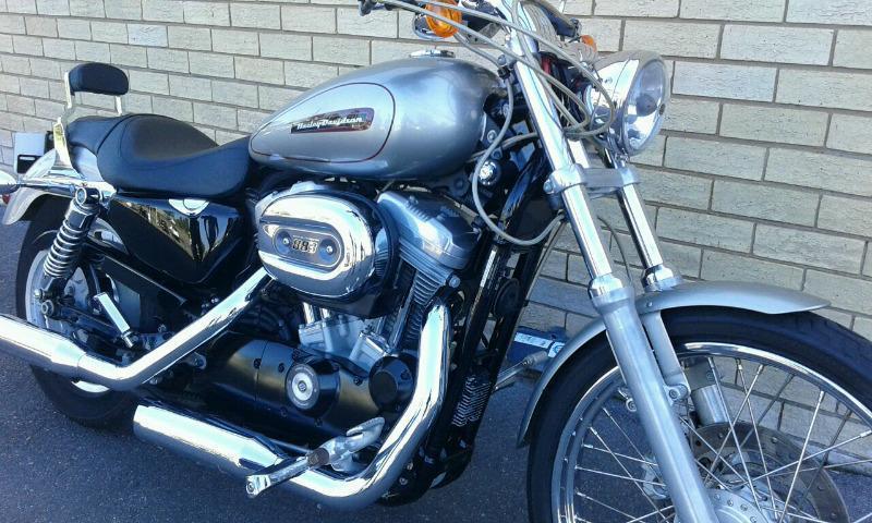 Harley Davidson Sportster 883 Custom 2009 - R69990.00