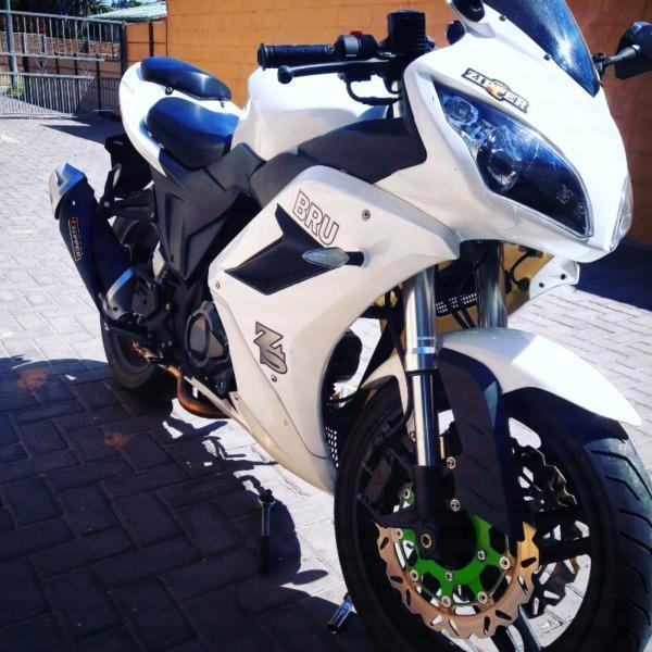 ZS 125