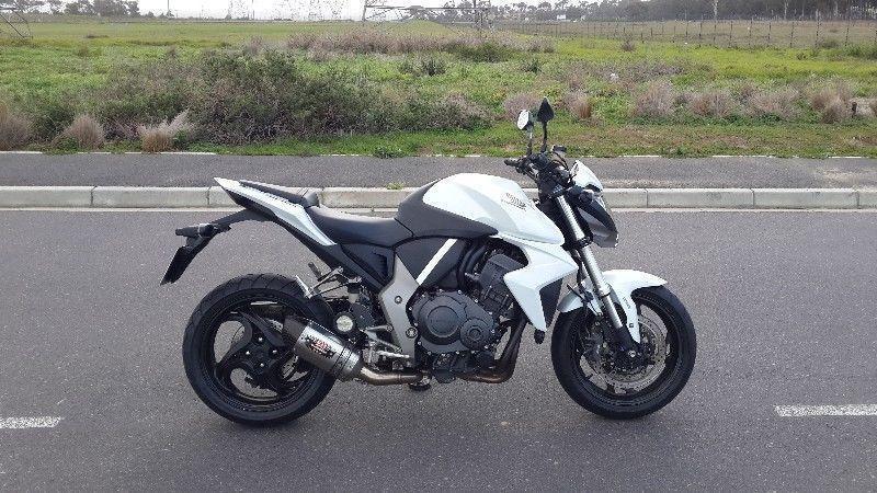 09' Honda CB1000R(ABS) *Selling well below her Retail Value