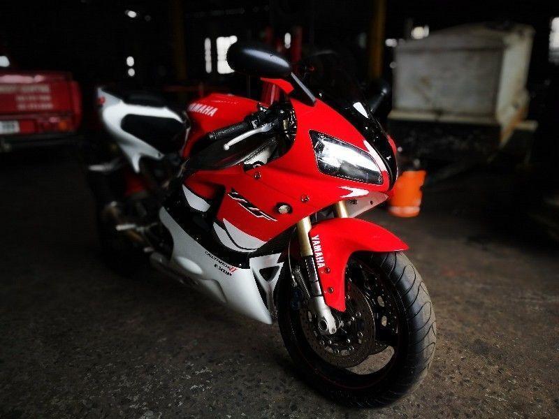 2000 Yamaha YZF-R