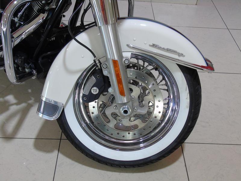 2016 Harley Davidson Touring FLHR Road King