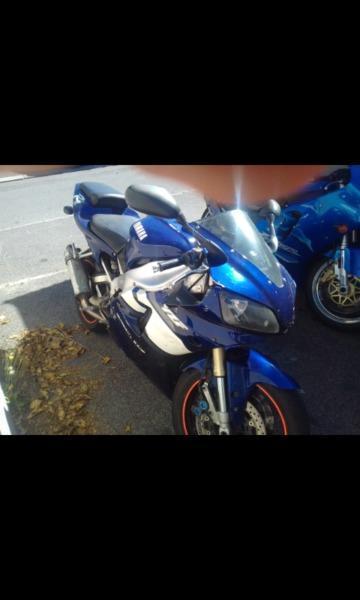 Yamaha YZF R1 99 with loads of extras