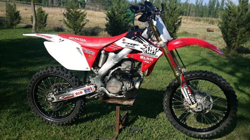 Honda CRF 250 R URGENT (Negotiable)
