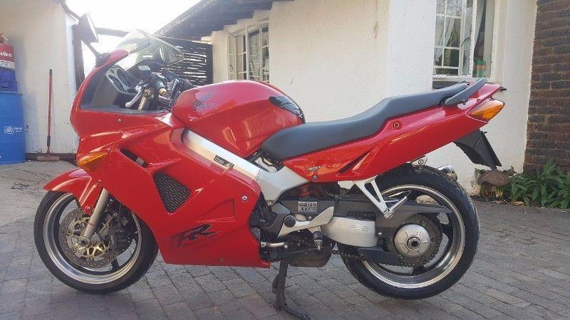 2000 Honda VFR800FI-X Interceptor