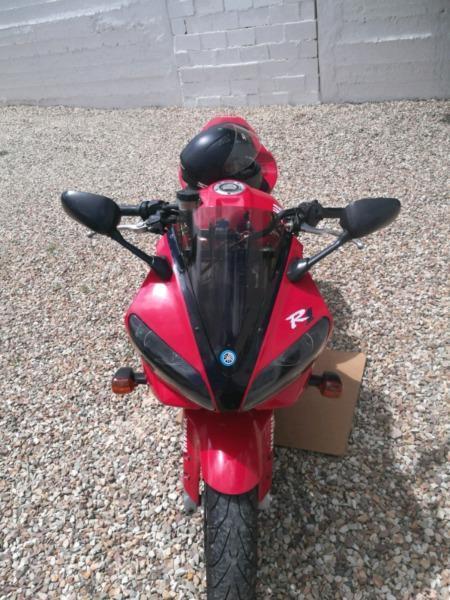 Yamaha R1 2000