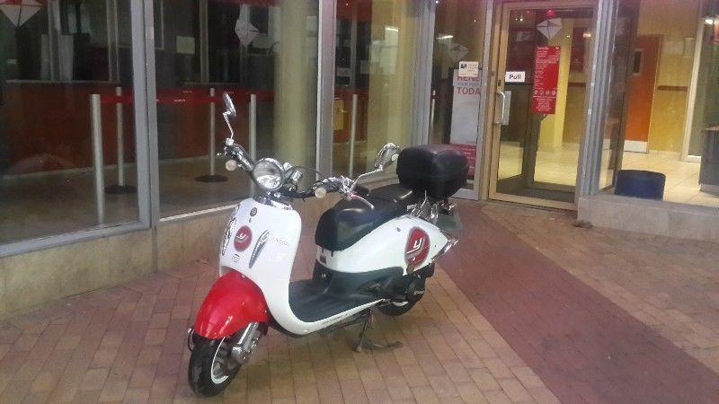 Big boy gpr125R bike&scooter in brand new state