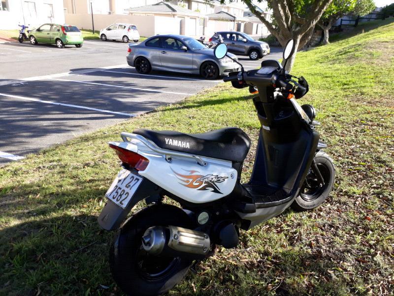 2014 Yamaha BWS scooter in awesome condition