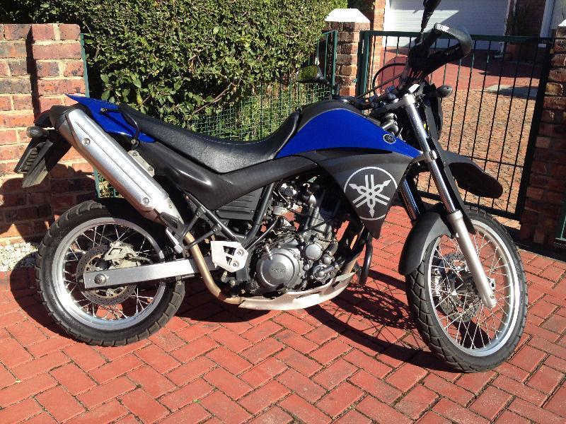 2004 Yamaha XT660R (XT 660) in excellent condition, with extras