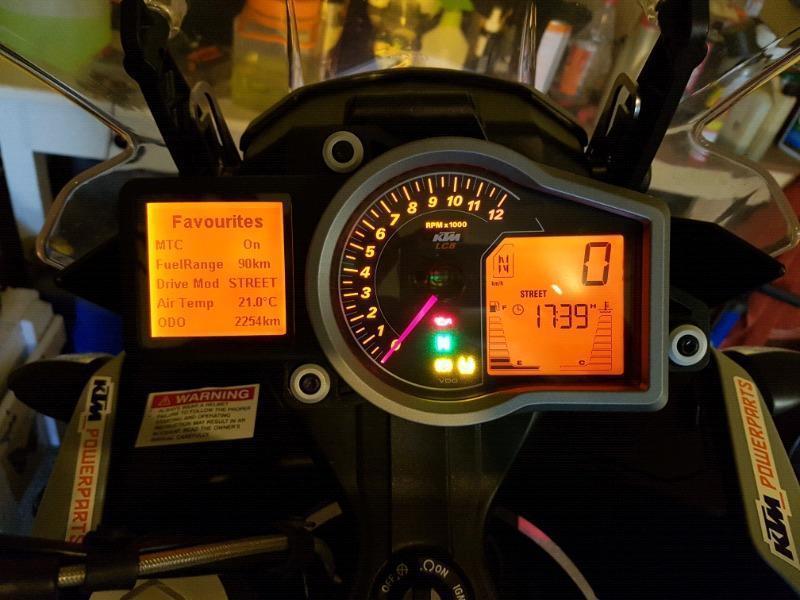 KTM 1050 2016 model