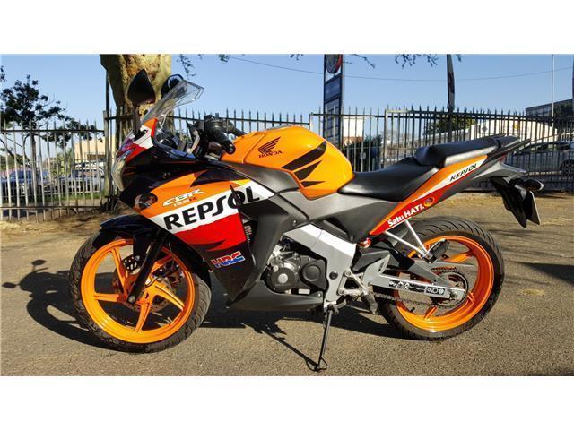 HONDA CBR 125 @ TAZMAN MORTORCYCLES
