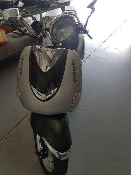 2015 Fluxliner Gomoto Scooter 150cc For Sale