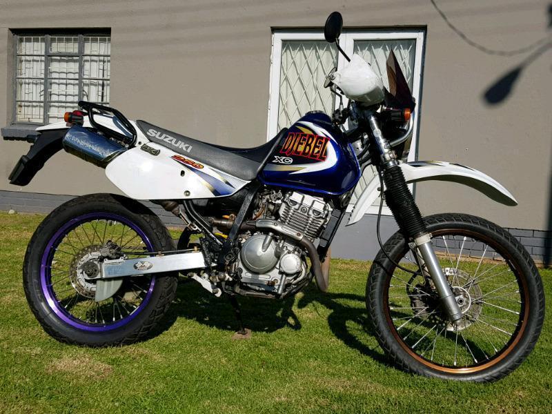 Suzuki DR250