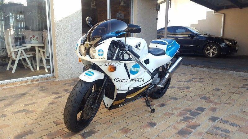 Honda VFR 400 Nc30 For Sale