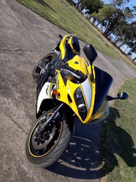 Yamaha YZF-R1