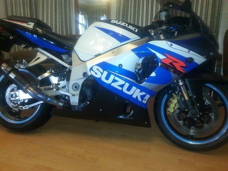 Suzuki GSX-R 1000 (2001 - K1) (Extremely Well Maintained) (Lots of Extras)