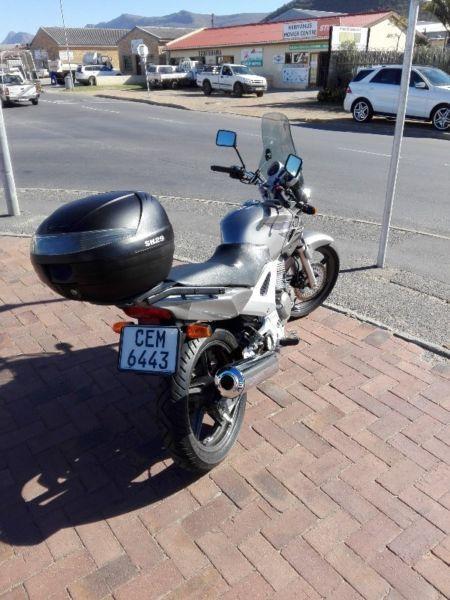 Honda CBX 250 TWISTER STIL LIKE NEW SEE PHOTOS, extras of R 4 500 just put on, see list