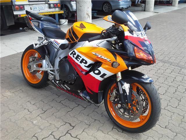 2007 HONDA CBR 1000 RR REPSOL EDITION FOR SALE !