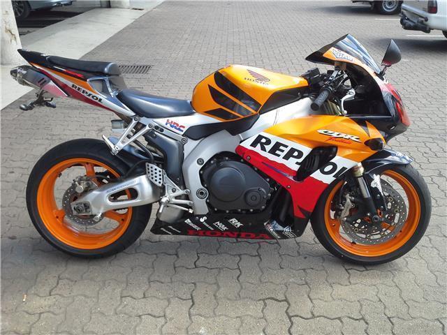 2007 HONDA CBR 1000 RR REPSOL EDITION FOR SALE !