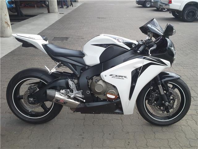 2008 HONDA CBR 1000 RR FOR SALE !