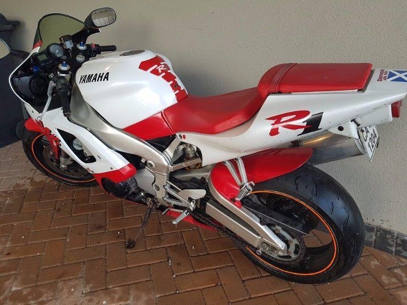 1998 Yamaha R1