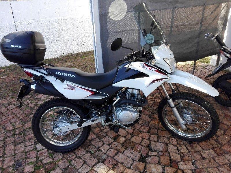 2015 Honda XR 150 stil under honda warranty, with very low ks new condition, license and rwc. extra