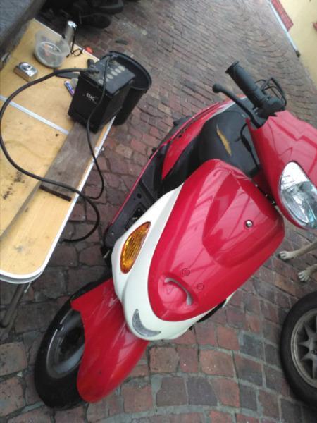 Zest scooter 125cc 2015