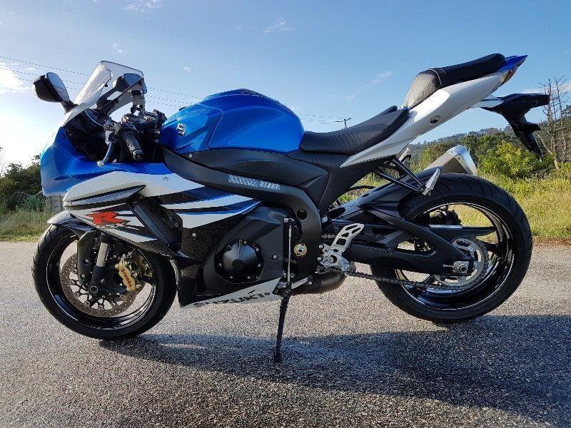 2015 Suzuki GSXR 1000 excellent condition!