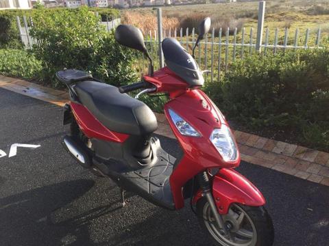 2013 Sym Symply 2 Automatic 150cc scooter - As new , 3500km