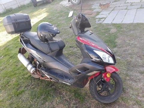 2012 125cc Gomoto Scooter