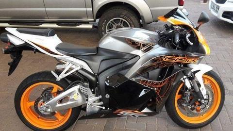 2010 Honda CBR600rr LIMITED EDITION