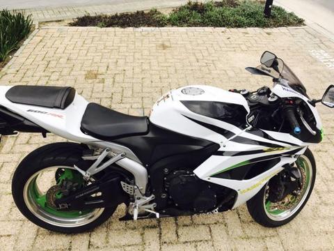 2008 Honda CBR 600RR Hannspree
