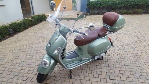 Vespa GTV collectable for Sale