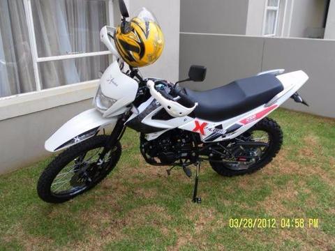 HEY SELLING MY BASHAN 250CC EXPLODE FOR R11000