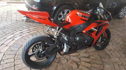 Honda cbr 1000rr 07model