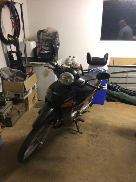 Honda 125 Scooter for sale. Very Good Condition