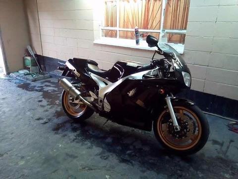 Yamaha fzr exup