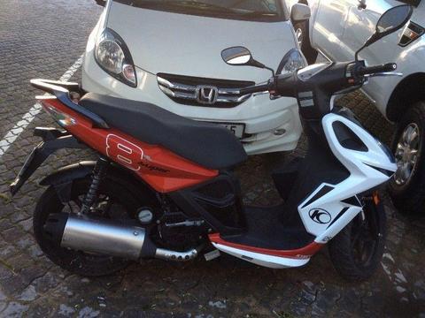KYMCO Super 8 Scooter 125cc for sale