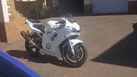 2000 Yamaha YZF R6