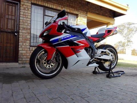 2005 Honda CBR
