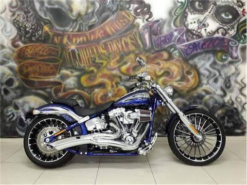 Harley davidson Breakout CVO