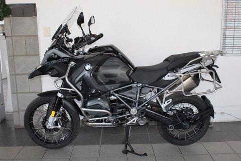 2017 BMW R1200GS Adventure Triple Black Edition