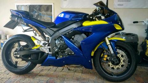 05 yamaha r1