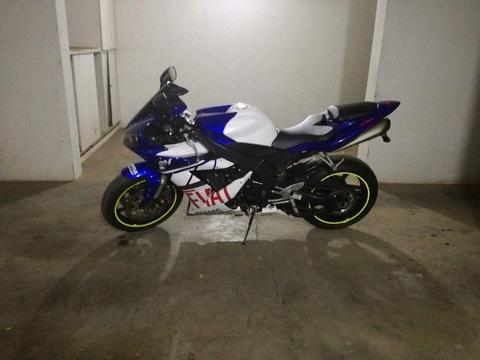 2005 Yamaha YZF M1 R1