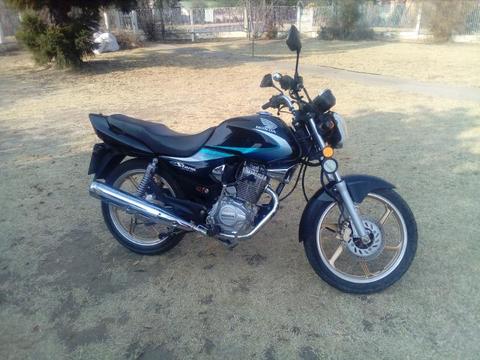 Honda estorm 125
