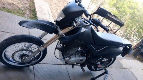 250 no limit motard R10000 neg