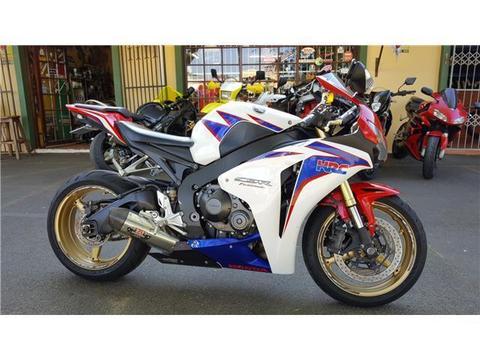 HONDA CBR 1000RR FIREBLADE @ TAZMAN MOTORCYCLES