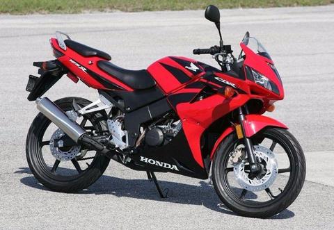 LOOKING FOR A HONDA CBR 125 TO BUY