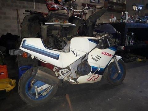 Suzuki GSXr 50cc/ Yamaha ysr