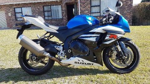 2015 Suzuki GSX-R1000 excellent condition!